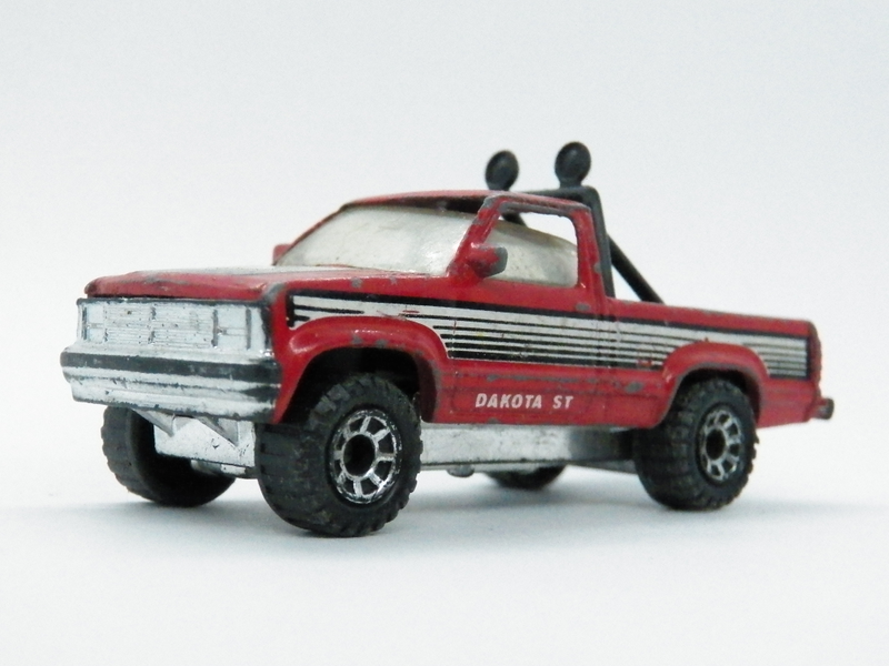 Illustration for article titled Matchbox 1:64 Dodge Dakota St